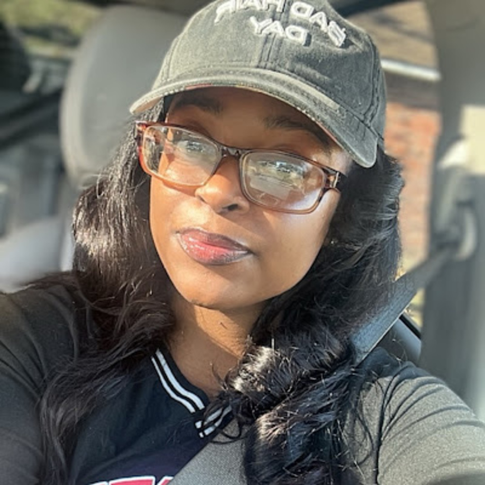 Meet your Posher, Kayla